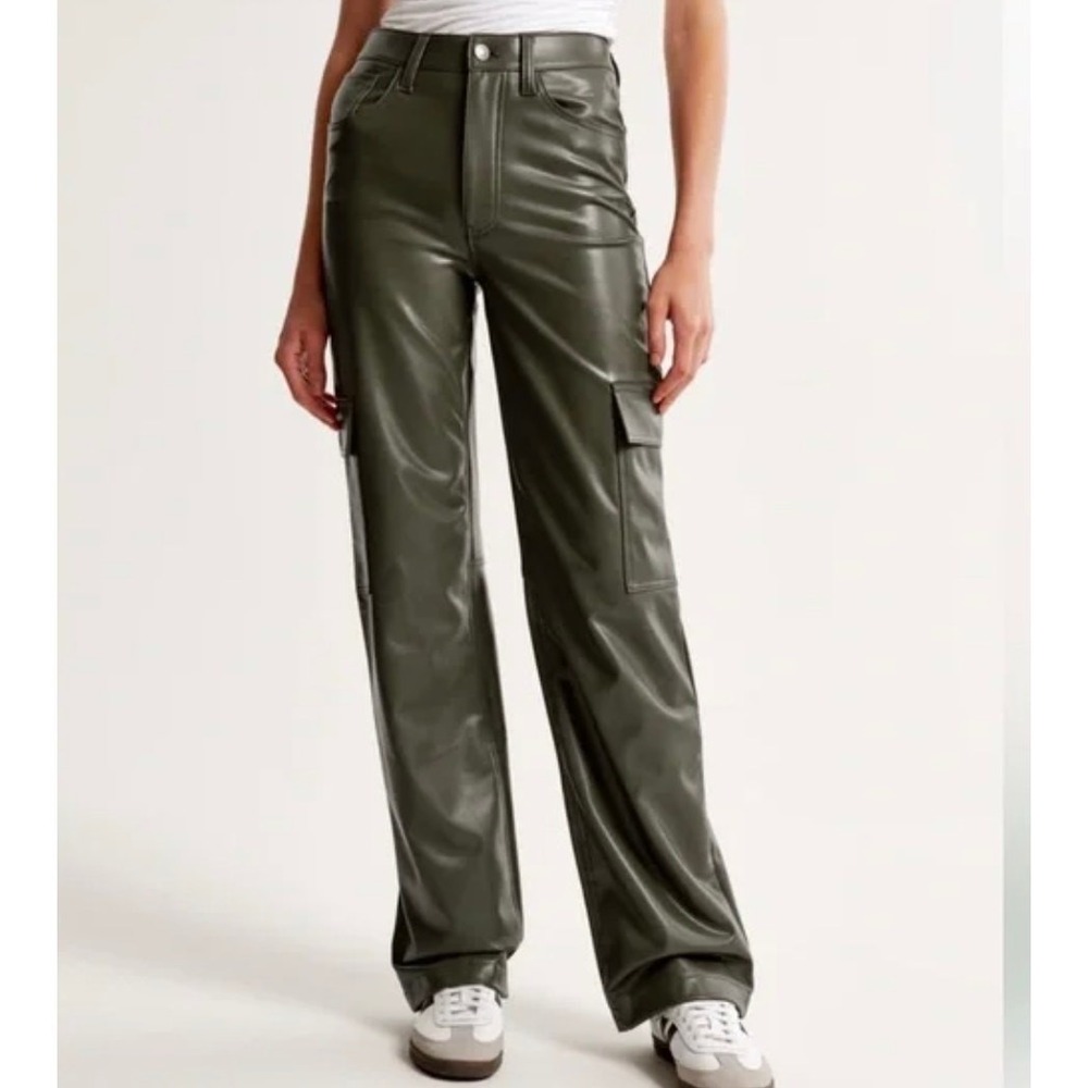 Abercrombie & Fitch Cargo Pants Womens 29/8 Olive Green Faux Leather High Rise